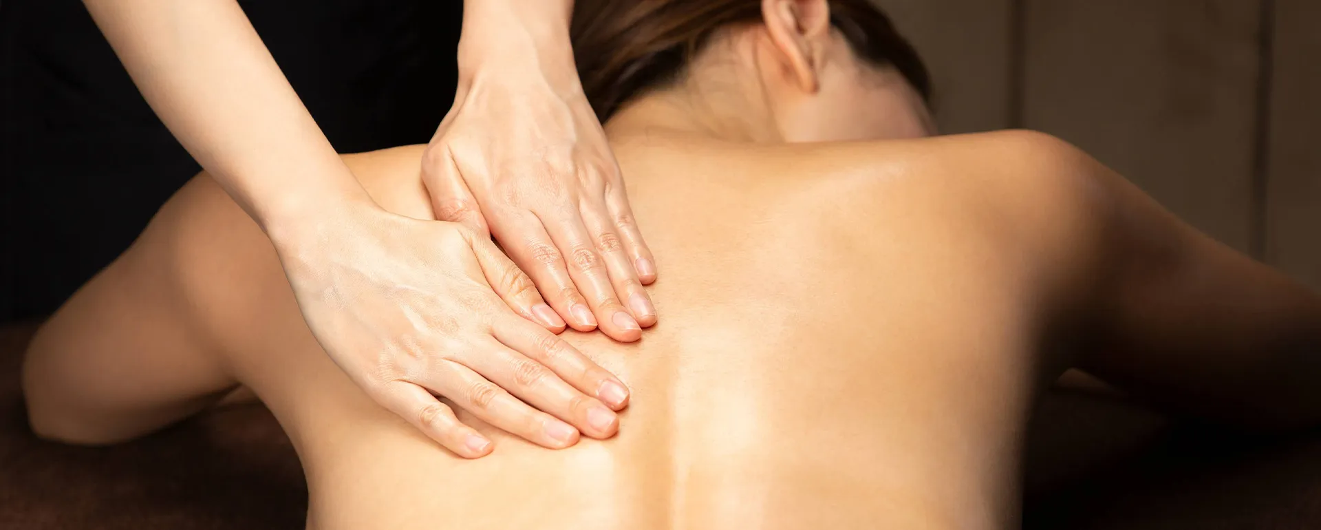 安城市で肩こり・腰痛のマッサージならAromatherapy salon Rへ